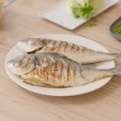 Рыба на гриле с салатом из печеного картофеля